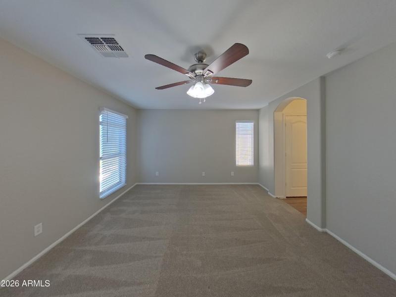 6_pc_8KjYWIOHcb_Ebi1MGGZzo_layout_1