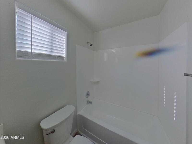 15_pc_LvCImfWhd7_QBsYyc7MoW_layout_0