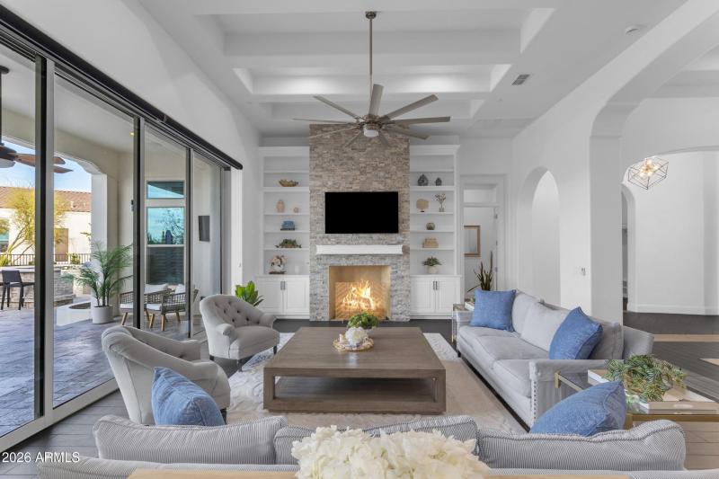 015_52_156_a4m_sg_456