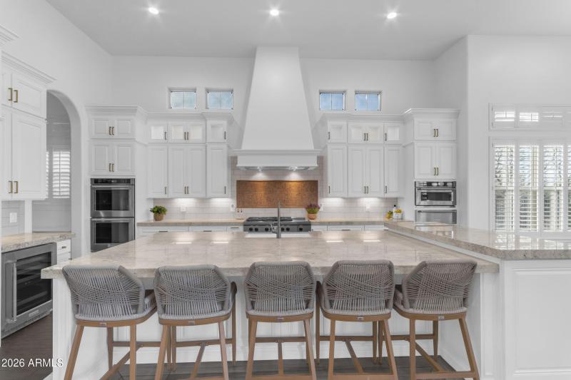 022_56_166_a4m_sg_814