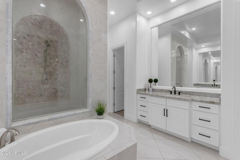 037_84_250_a4m_sg_39