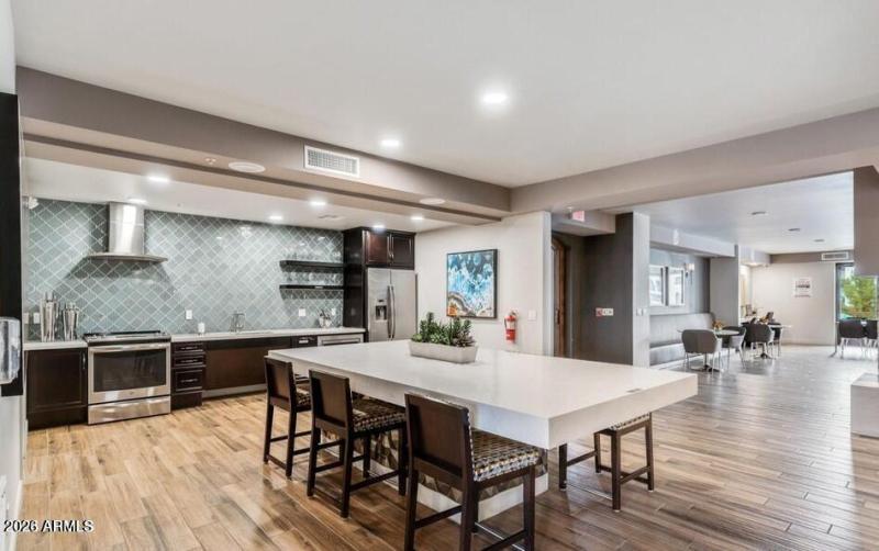 Clubhouse kitchen (1)