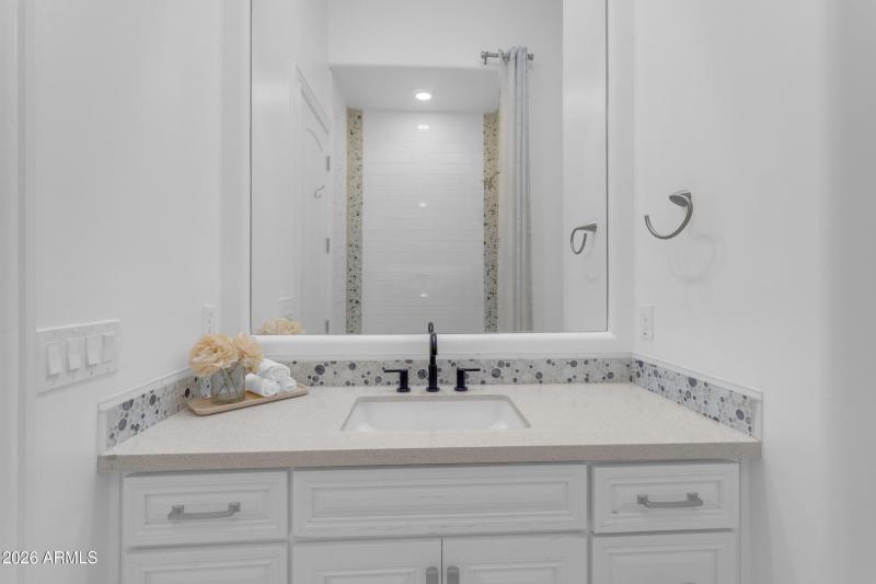 049_99_295_a4m_sg_640