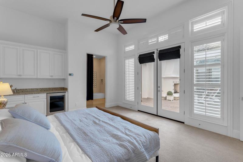 056_107_319_a4m_sg_551