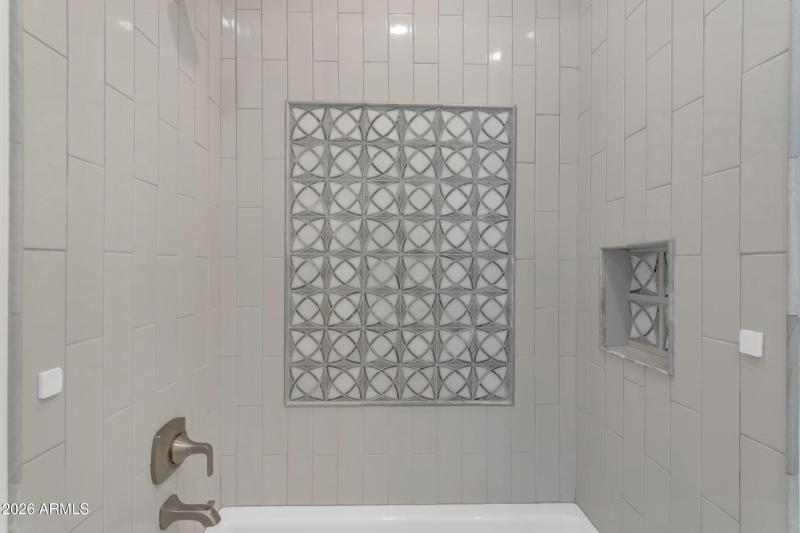 060_111_331_a4m_sg_74