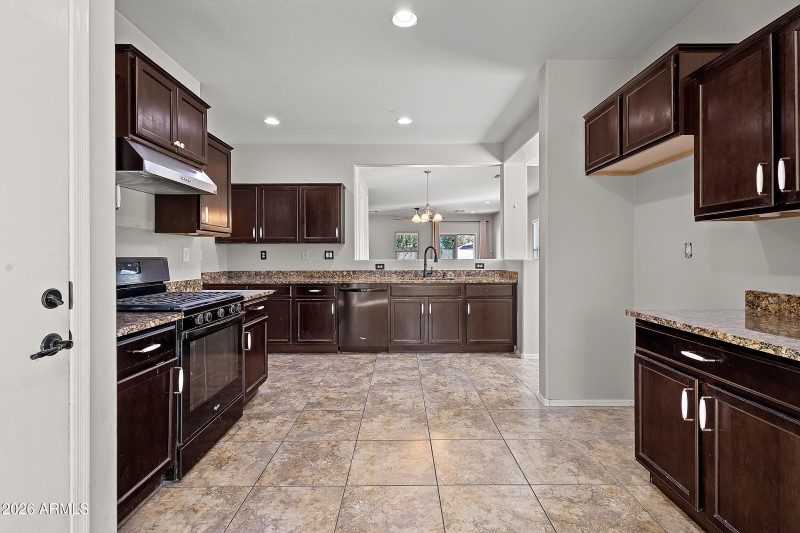 10802 W Saddlehorn Rd, Peoria