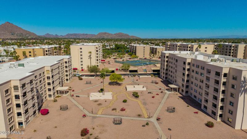 42 - Camelback Drone