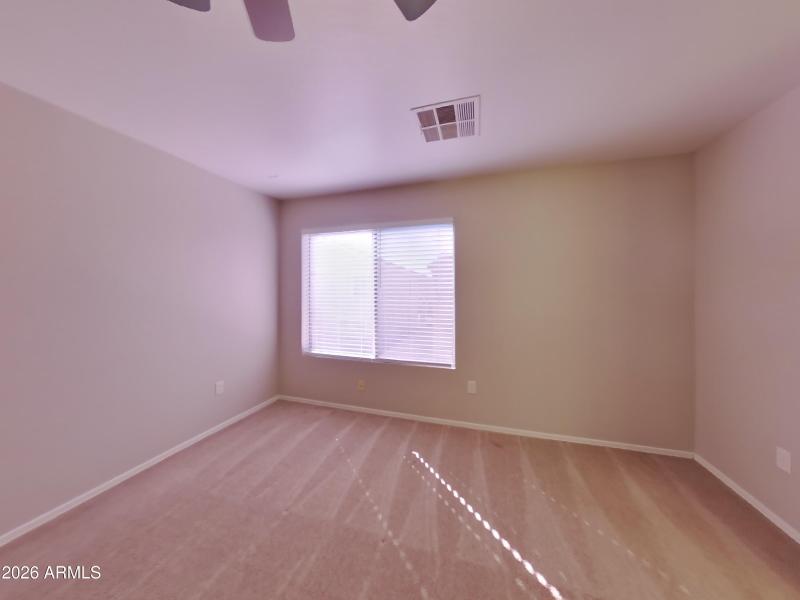 3_pc_EOEzEdexgL_EIIFtu8Fc6_layout_1