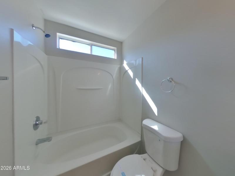 10_pc_wELsOL60nb_uekUlzHwVE_layout_0