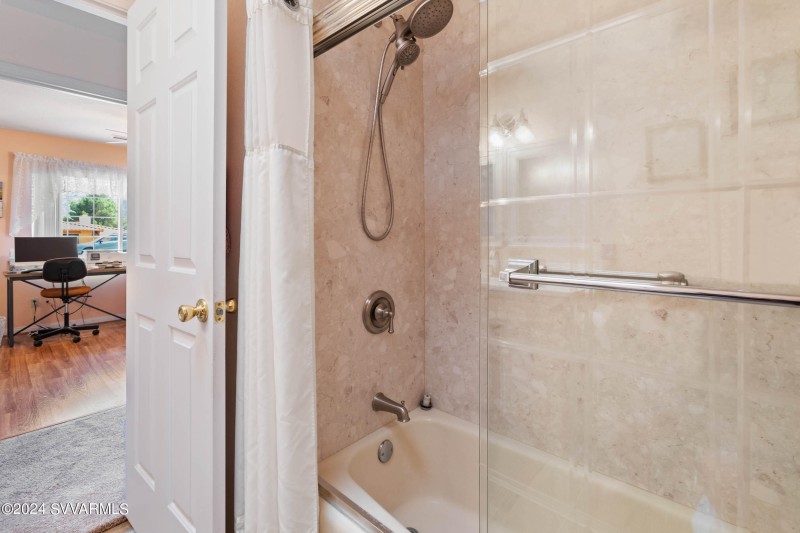 016_Remodeled Tub-Shower