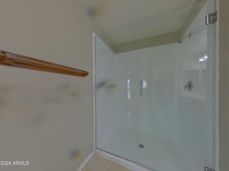 11_pc_ajTG2gIdHM_HBrBGILVRo_layout_0