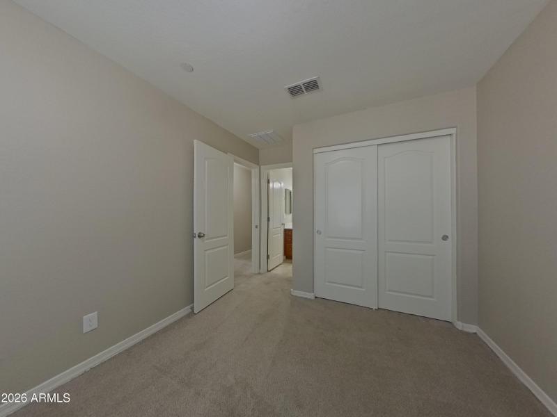 13_pc_QKAzBCQJZG_cKN41QaxqA_layout_0