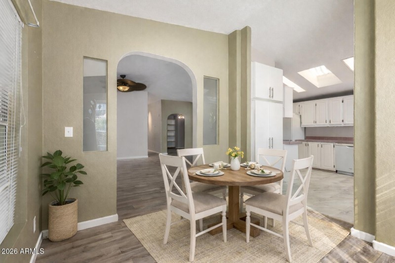 Virtually staged breakfast nook