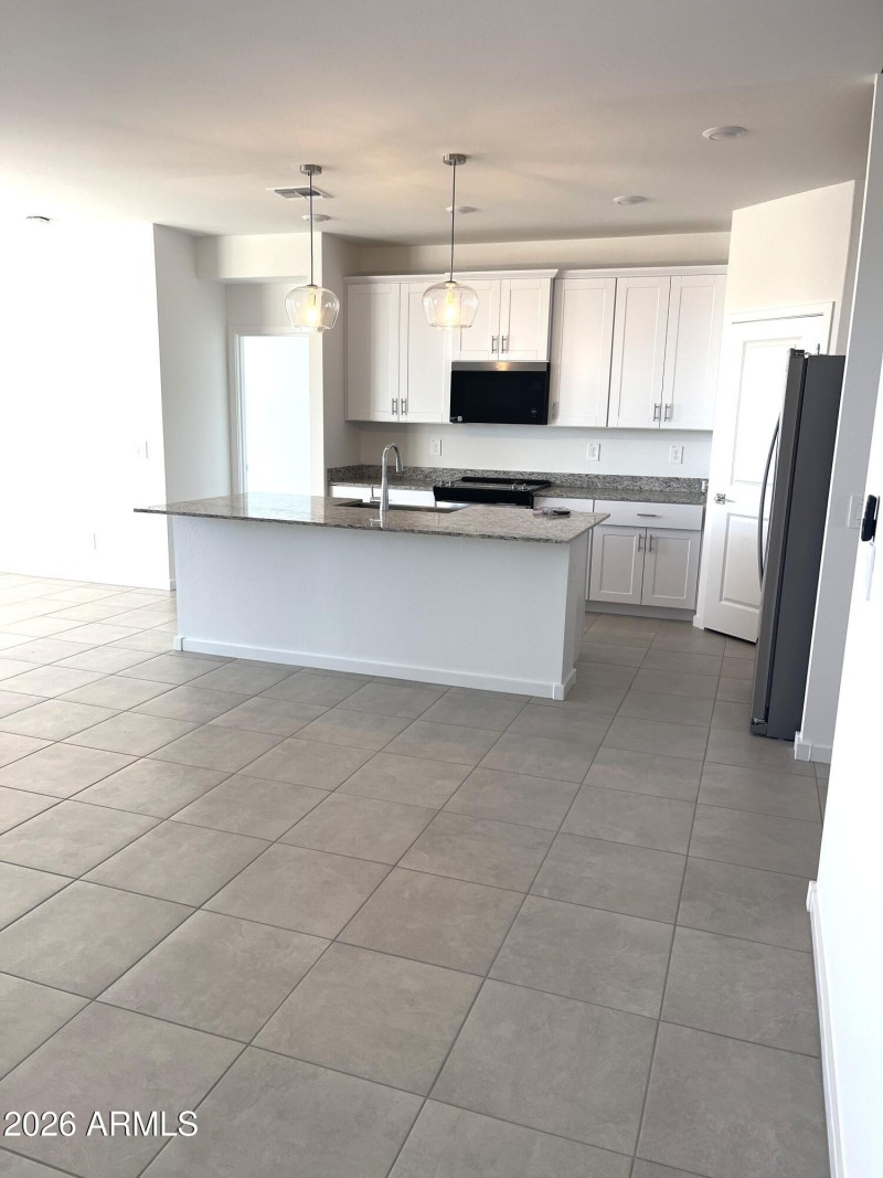 20260225_221753155_iOS