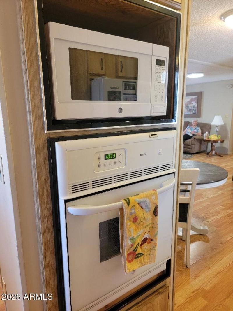 3809 microwave and wall oven