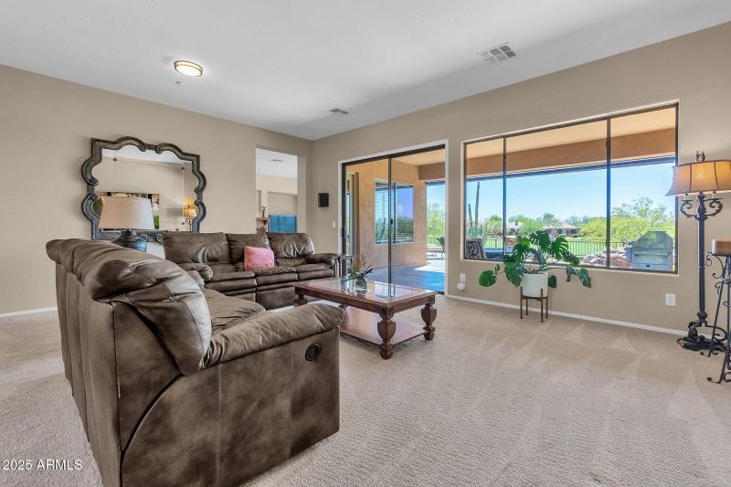 9-web-or-mls-1715-w-ainsworth-dr