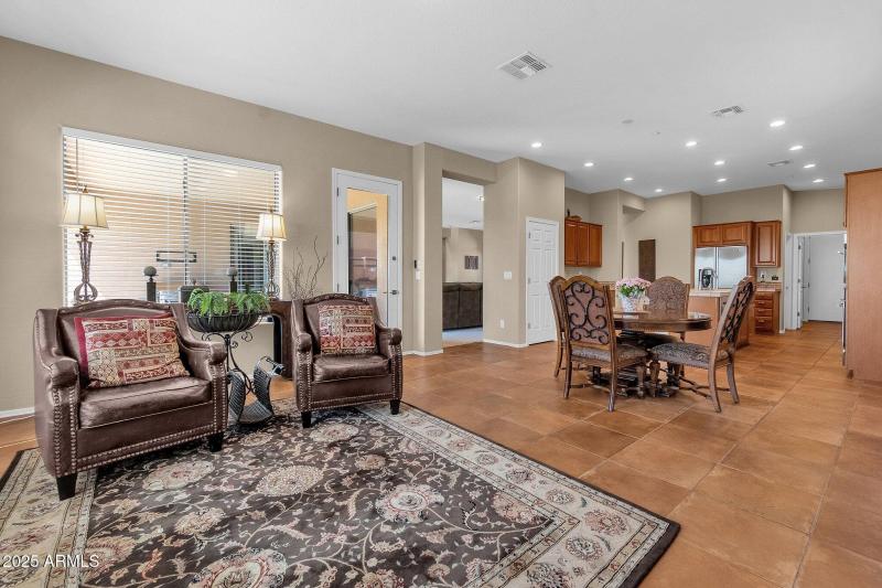 16-web-or-mls-1715-w-ainsworth-dr