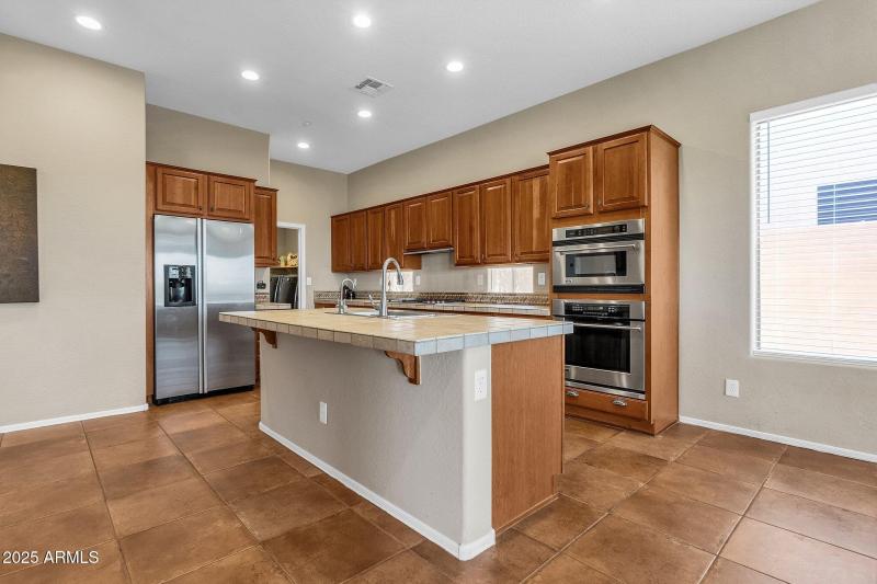 20-web-or-mls-1715-w-ainsworth-dr