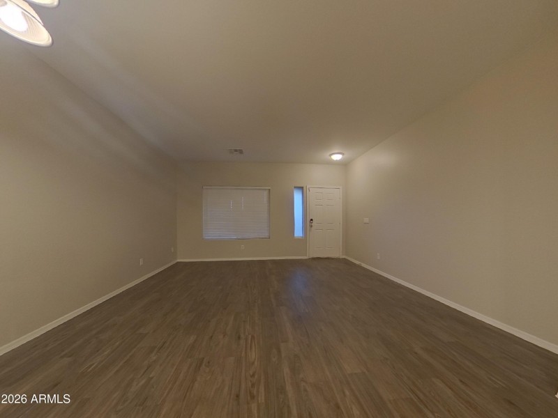 2_pc_UM7ese4idw_E0EH545lqc_layout_1