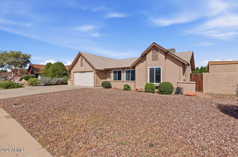 3-web-or-mls-6016 W Kings Ave Glendale,