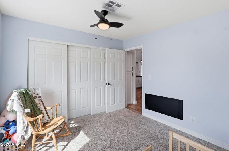 18-web-or-mls-6016 W Kings Ave Glendale,