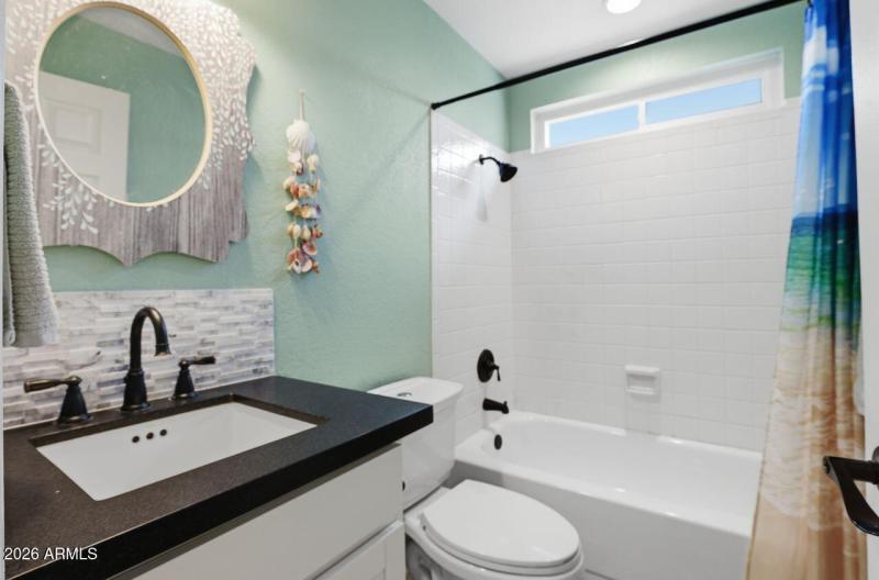 19-web-or-mls-6016 W Kings Ave Glendale,