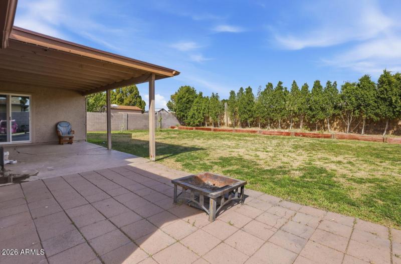 30-web-or-mls-6016 W Kings Ave Glendale,