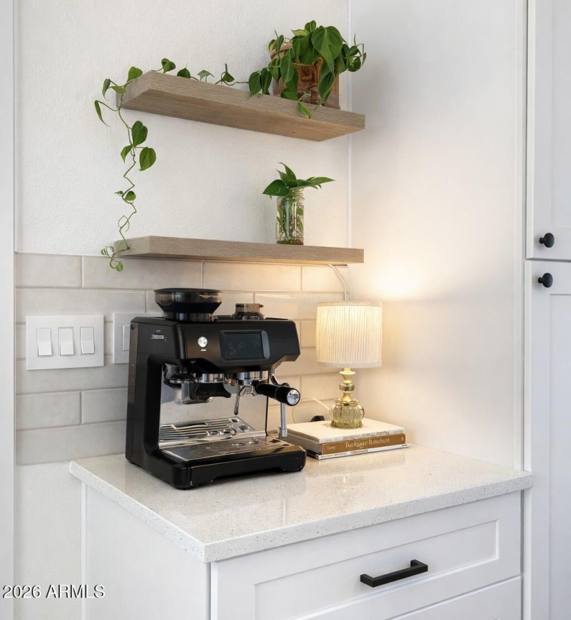 6) 67287-69a63143b2c82