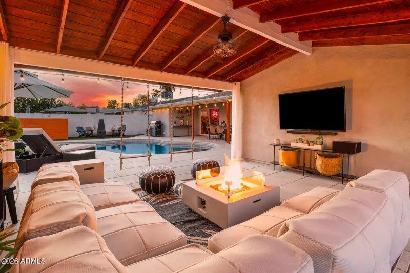 438ec4b2-c075-4feb-8532-e60c8f918e4d