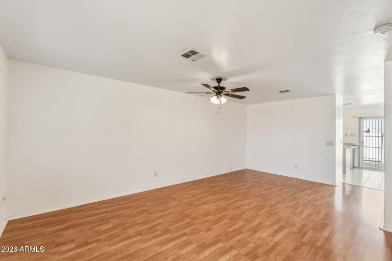 7-web-or-mls-DSC_2007