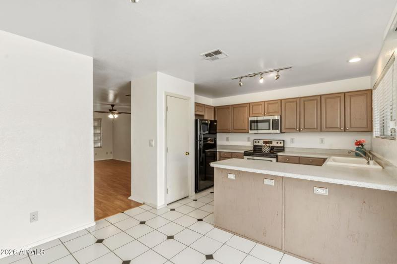 16-web-or-mls-DSC_2016