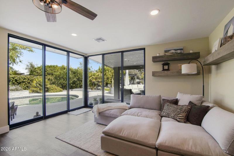 18-web-or-mls-E Betty Elyse Ln-S0303-018