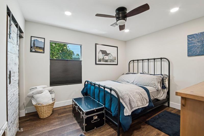 24-web-or-mls-E Betty Elyse Ln-S0303-024