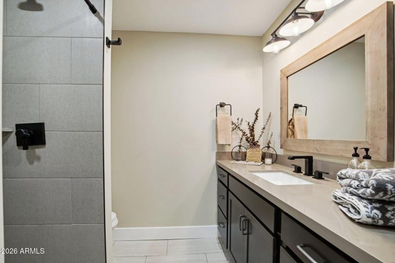 25-web-or-mls-E Betty Elyse Ln-S0303-025