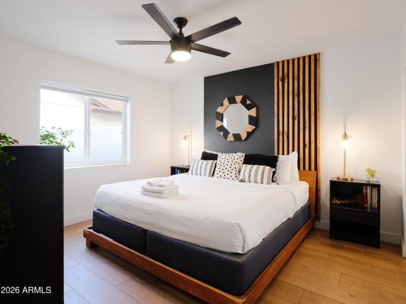 PropertyImageCo_15218N61stSt_WEB_3