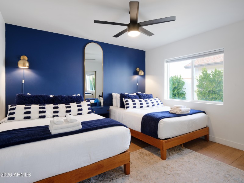 PropertyImageCo_15218N61stSt_WEB_6