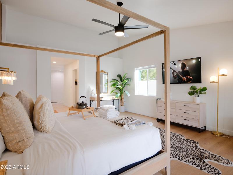 PropertyImageCo_15218N61stSt_WEB_26