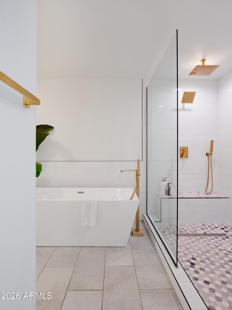 PropertyImageCo_15218N61stSt_WEB_32