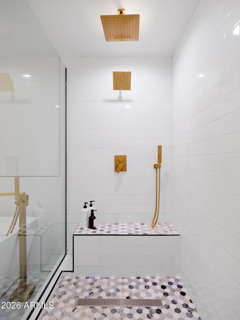 PropertyImageCo_15218N61stSt_WEB_31