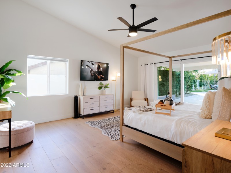 PropertyImageCo_15218N61stSt_WEB_25