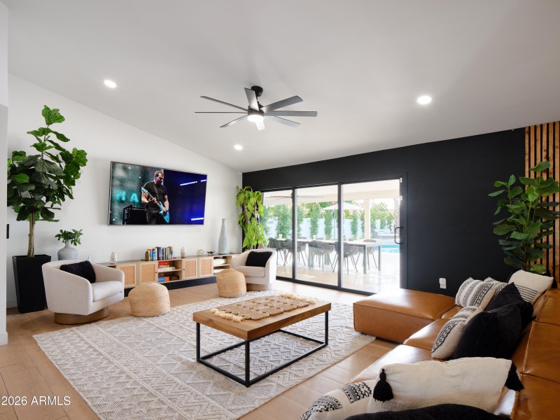 PropertyImageCo_15218N61stSt_WEB_52