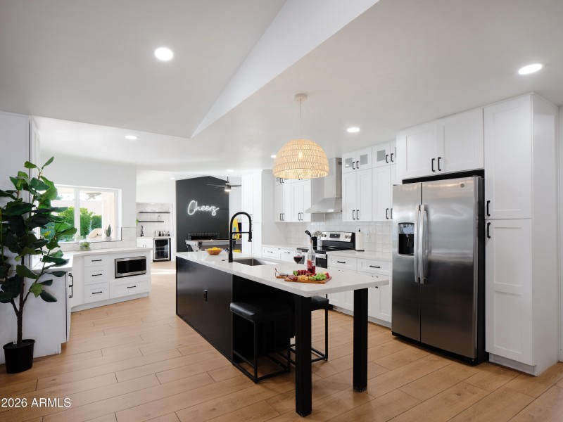 PropertyImageCo_15218N61stSt_WEB_40