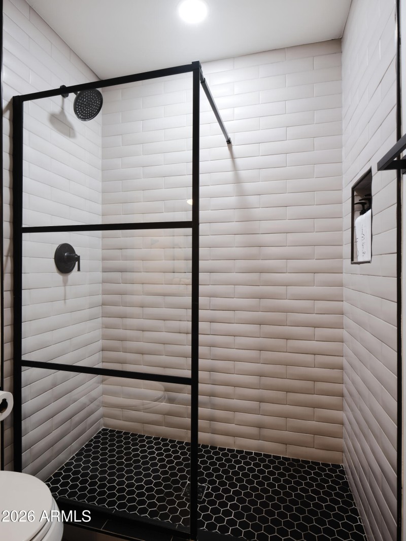 PropertyImageCo_15218N61stSt_WEB_54