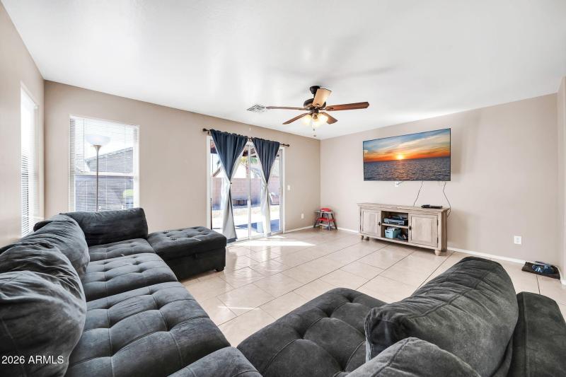 11779 W Belmont Dr-6