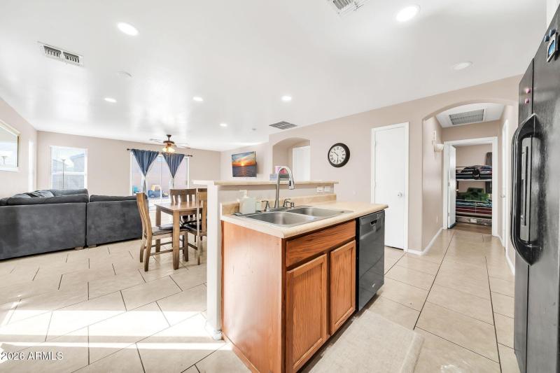 11779 W Belmont Dr-10