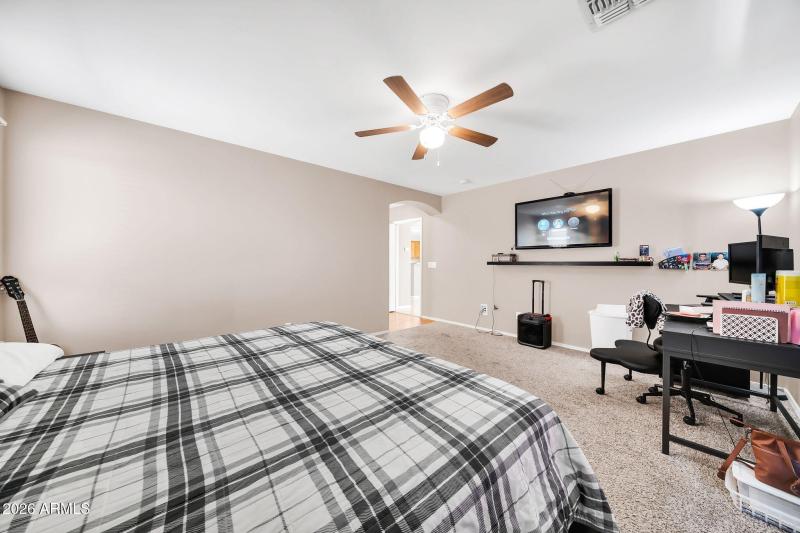 11779 W Belmont Dr-18