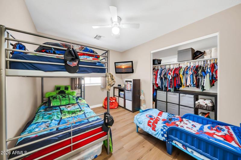 11779 W Belmont Dr-21