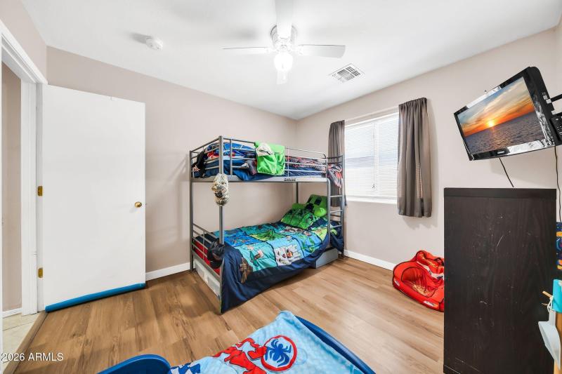 11779 W Belmont Dr-22