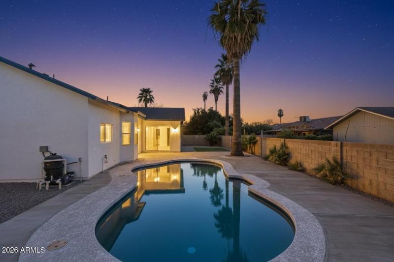 5be0e4ca-b176-4afd-a82f-d32c1f14904a