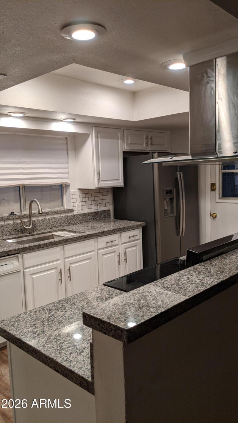 3) 55794-67f6f8de6541e